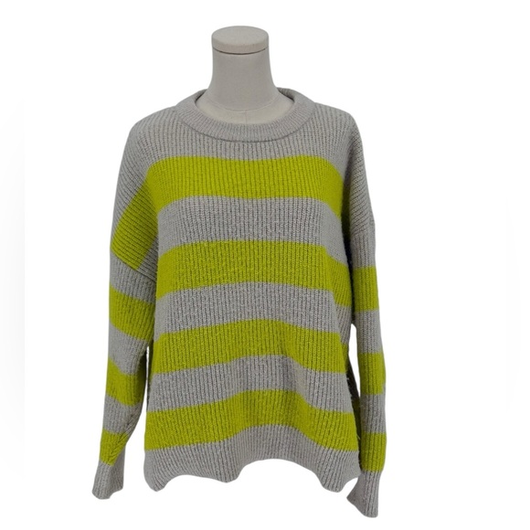 ON 34TH White & Neon Yellow Crew Neck Striped Sweater (Size 1X) - Picture 1 of 3
